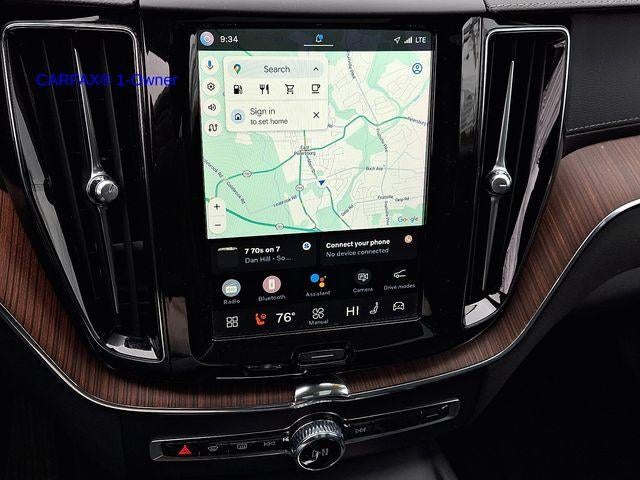 2023 Volvo XC60 B5 AWD Ultimate Dark Theme