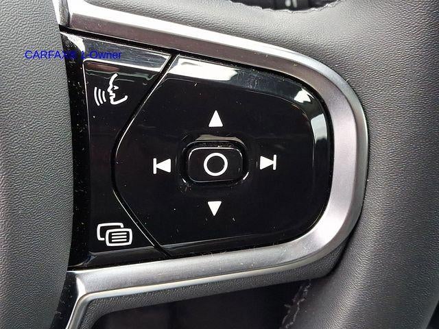 2023 Volvo XC60 B5 AWD Ultimate Dark Theme