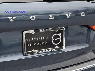 2023 Volvo XC60 B5 AWD Ultimate Dark Theme