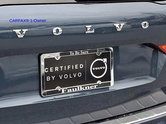 2023 Volvo XC60 B5 AWD Ultimate Dark Theme