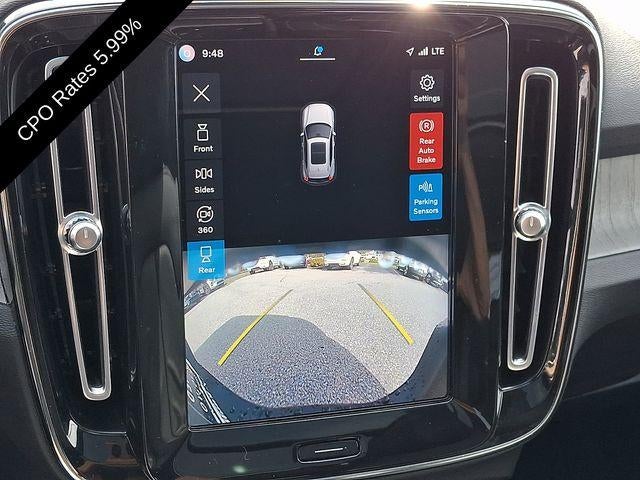 2023 Volvo XC40 B5 AWD Ultimate Bright Theme