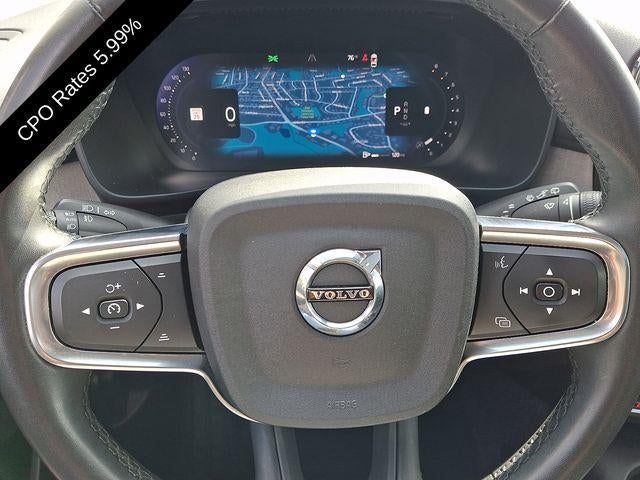 2023 Volvo XC40 B5 AWD Ultimate Bright Theme