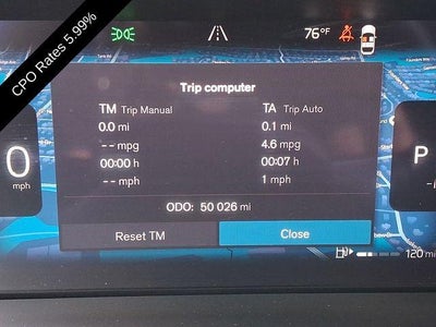 2023 Volvo XC40 B5 AWD Ultimate Bright Theme
