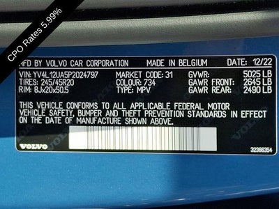 2023 Volvo XC40 B5 AWD Ultimate Bright Theme