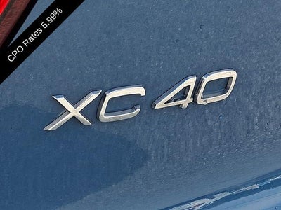 2023 Volvo XC40 B5 AWD Ultimate Bright Theme