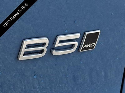 2023 Volvo XC40 B5 AWD Ultimate Bright Theme