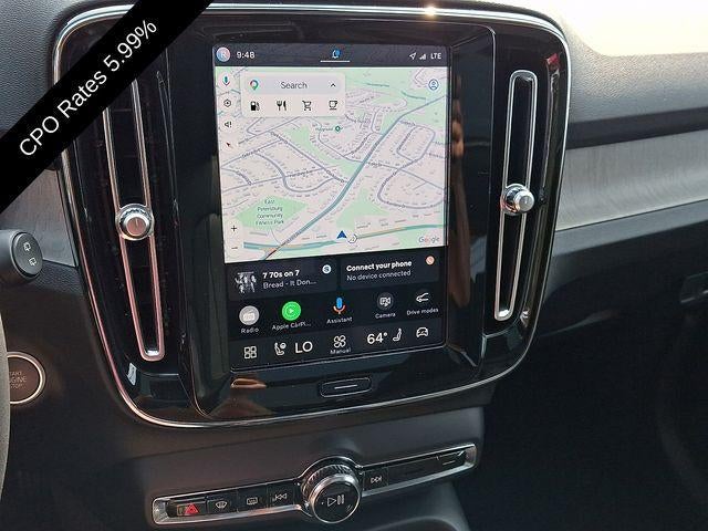 2023 Volvo XC40 B5 AWD Ultimate Bright Theme