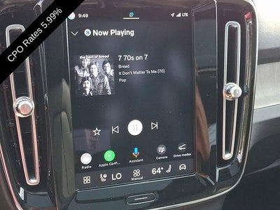 2023 Volvo XC40 B5 AWD Ultimate Bright Theme
