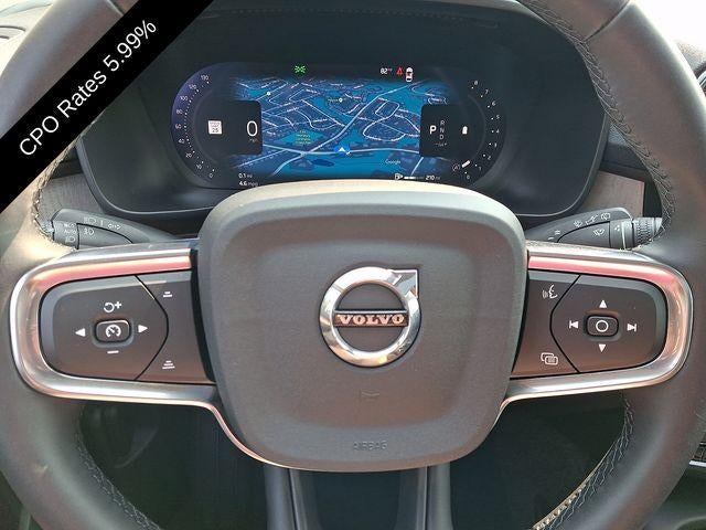 2023 Volvo XC40 B5 AWD Ultimate Bright Theme