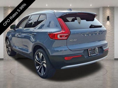 2023 Volvo XC40 B5 AWD Ultimate Bright Theme