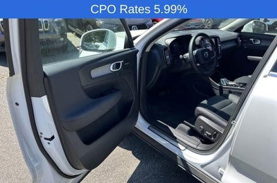 2023 Volvo XC40 B5 AWD Ultimate Bright Theme