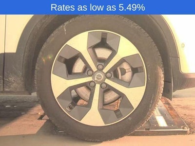 2025 Volvo XC40 B5 AWD Plus Dark Theme