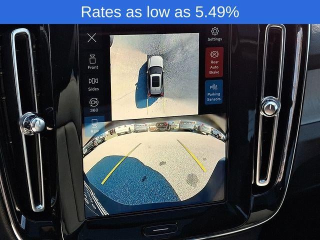 2026 Volvo XC40 B5 AWD Plus