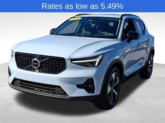 2026 Volvo XC40 B5 AWD Plus