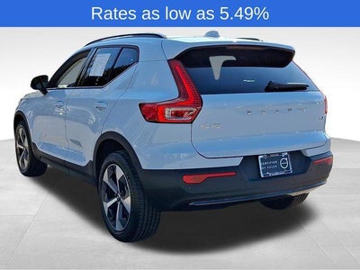 2026 Volvo XC40 B5 AWD Plus