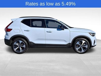 2026 Volvo XC40 B5 AWD Plus