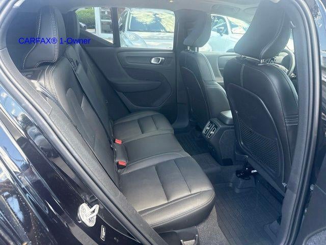 2024 Volvo XC40 B5 AWD Plus Bright Theme