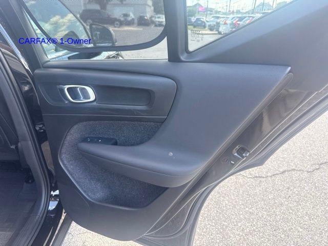 2024 Volvo XC40 B5 AWD Plus Bright Theme