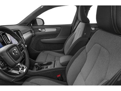 2024 Volvo XC40 B5 AWD Ultimate Bright Theme