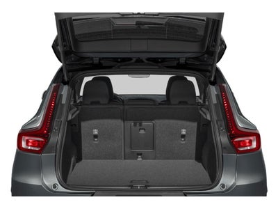 2024 Volvo XC40 B5 AWD Plus Dark Theme