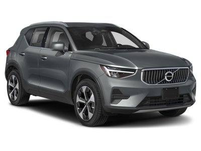 2024 Volvo XC40 B5 AWD Plus Dark Theme