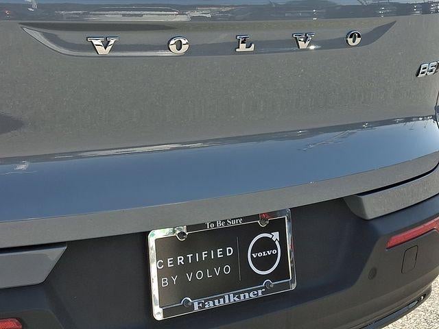 2024 Volvo XC40 B5 AWD Plus Dark Theme