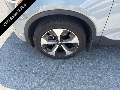 2024 Volvo XC40 B5 AWD Plus Dark Theme