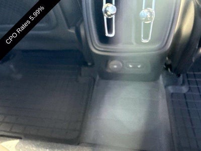 2024 Volvo XC40 B5 AWD Plus Dark Theme