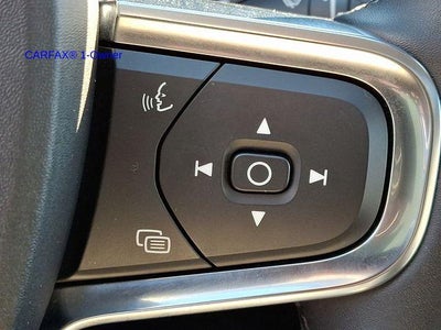 2023 Volvo XC40 B5 AWD Plus Bright Theme