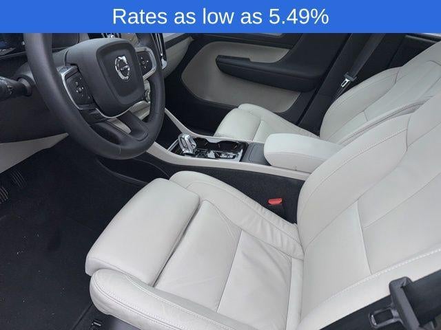 2023 Volvo XC40 B5 AWD Plus Bright Theme