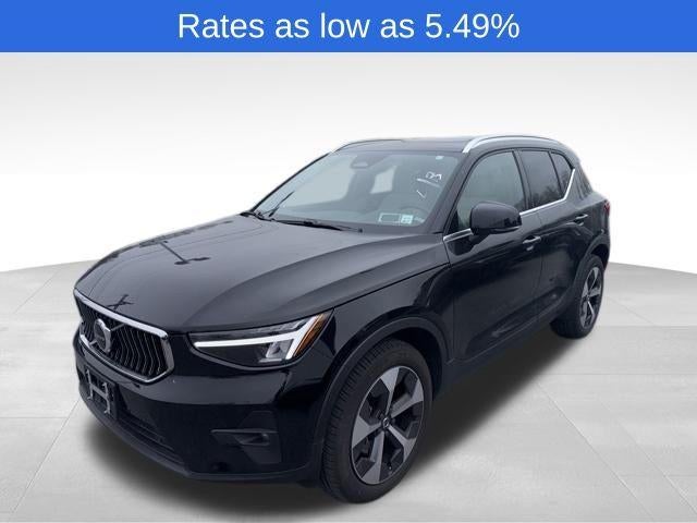 2023 Volvo XC40 B5 AWD Plus Bright Theme