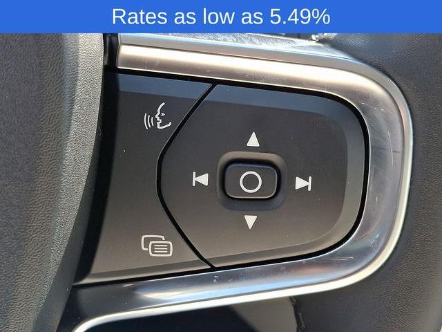 2023 Volvo XC40 B5 AWD Plus Bright Theme