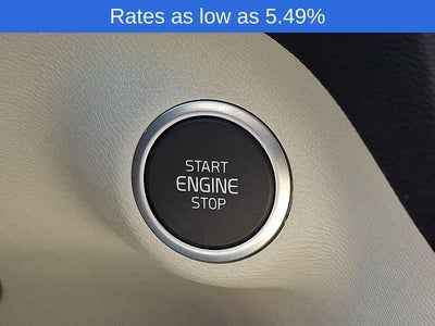 2023 Volvo XC40 B5 AWD Plus Bright Theme