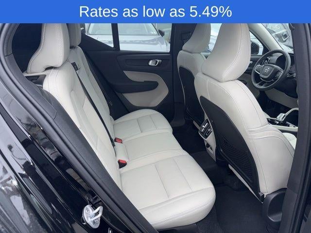 2023 Volvo XC40 B5 AWD Plus Bright Theme