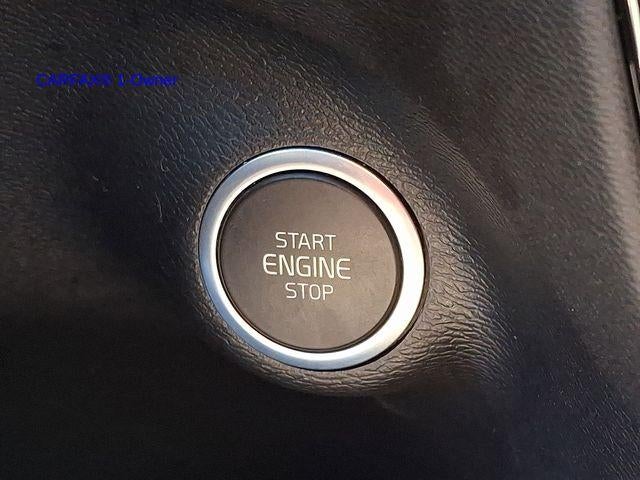 2023 Volvo XC40 B5 AWD Plus Bright Theme