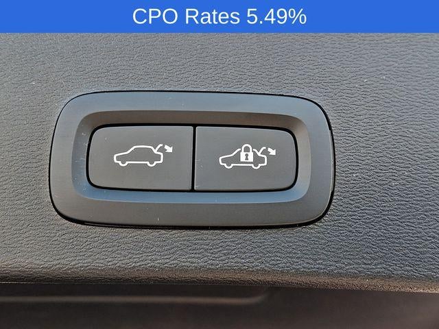 2023 Volvo XC40 B5 AWD Plus Bright Theme
