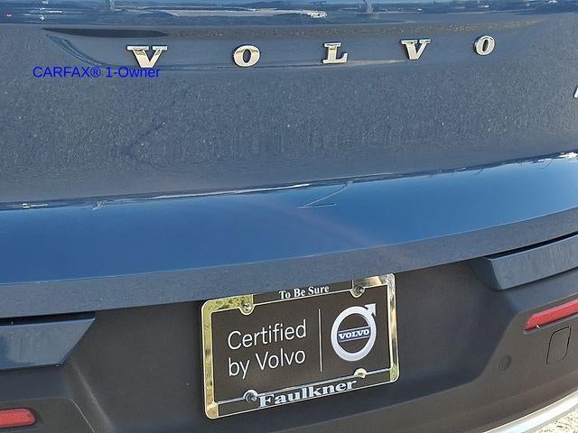 2023 Volvo XC40 B5 AWD Plus Bright Theme
