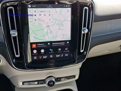 2023 Volvo XC40 B5 AWD Plus Bright Theme