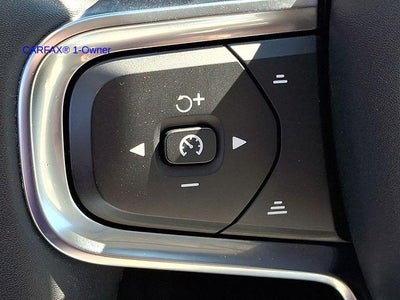 2023 Volvo XC40 B5 AWD Plus Bright Theme