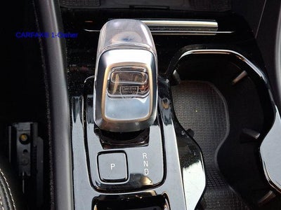 2023 Volvo XC40 B5 AWD Plus Dark Theme