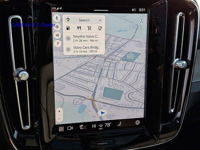 2023 Volvo XC40 B5 AWD Plus Dark Theme
