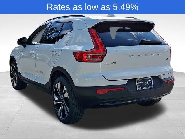 2023 Volvo XC40 B5 AWD Plus Dark Theme