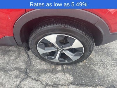 2023 Volvo XC40 B5 AWD Plus Dark Theme