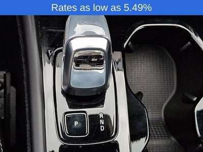 2023 Volvo XC40 B5 AWD Plus Dark Theme