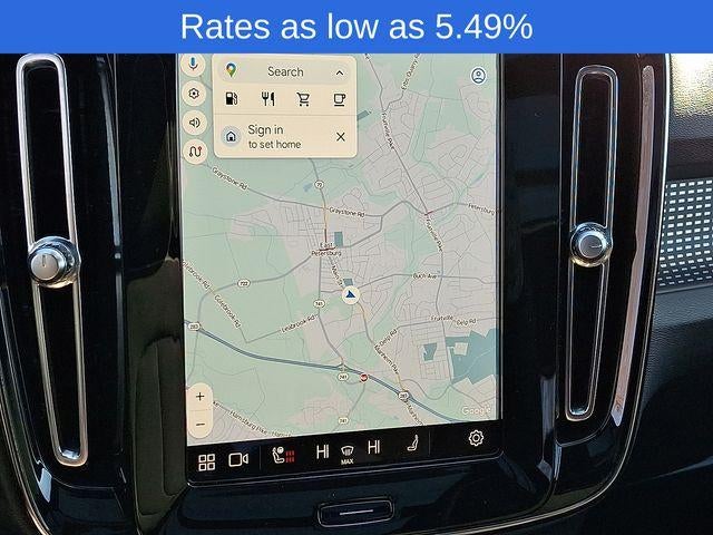 2023 Volvo XC40 B5 AWD Plus Dark Theme