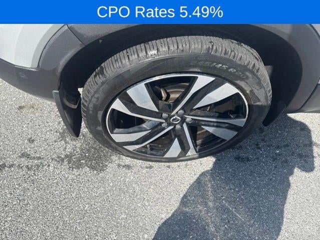 2023 Volvo XC40 B5 AWD Plus Dark Theme