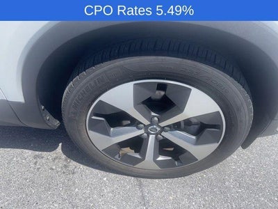 2023 Volvo XC40 B5 AWD Plus Dark Theme