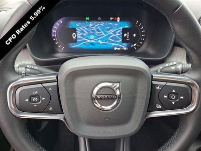 2023 Volvo XC40 B5 AWD Plus Dark Theme