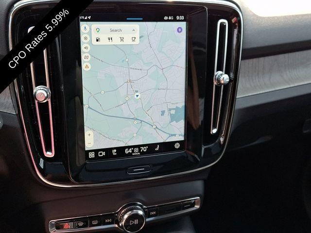 2023 Volvo XC40 B5 AWD Plus Dark Theme