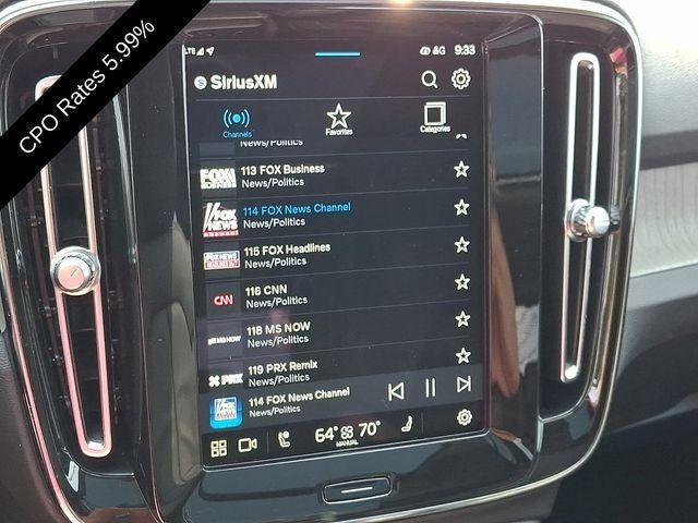 2023 Volvo XC40 B5 AWD Plus Dark Theme